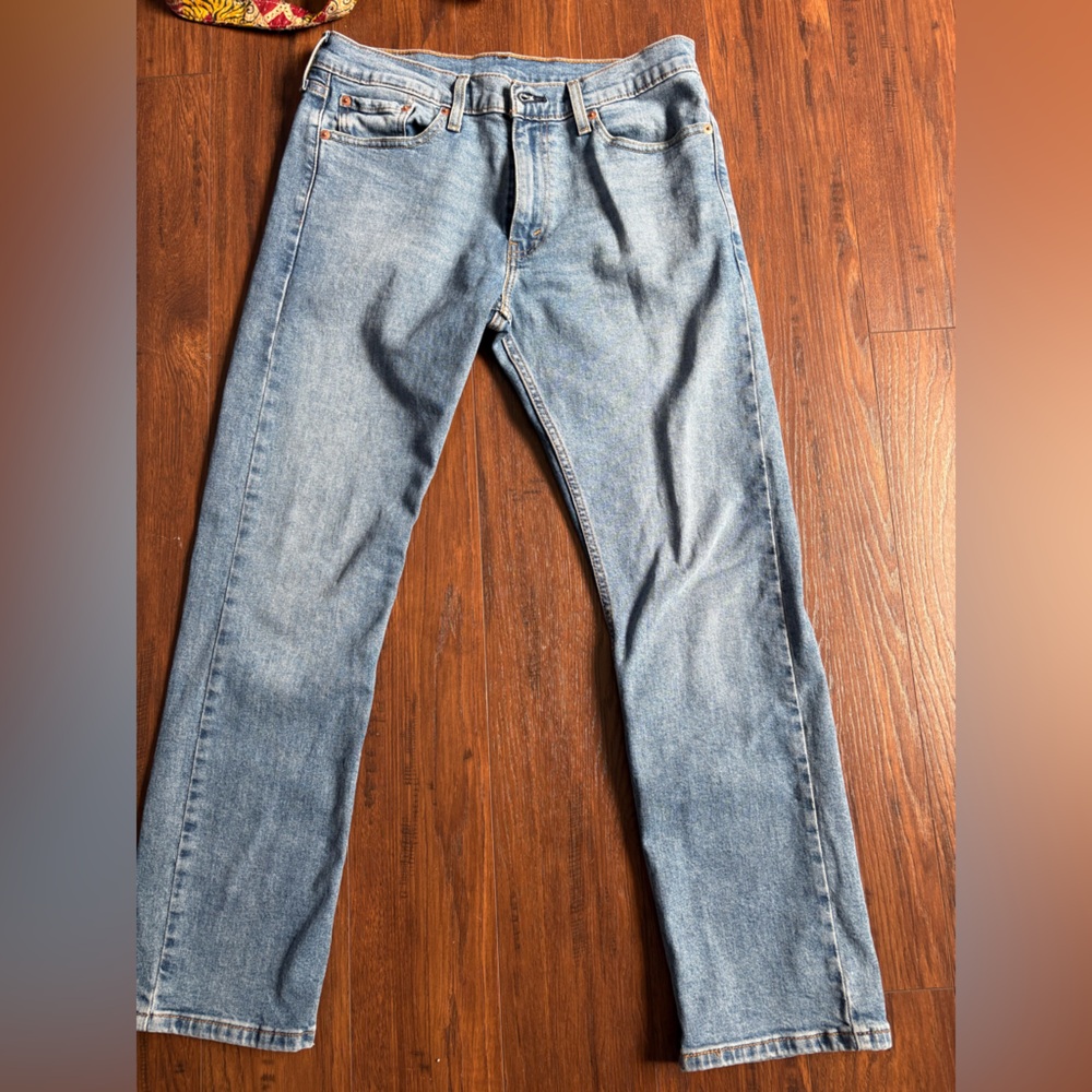 2 pairs of Levi’s Slim Straight Jeans - 32x30